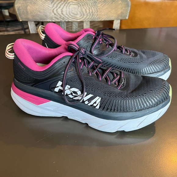 Hoka Shoes - Hoka womens bondi 7 sneakers